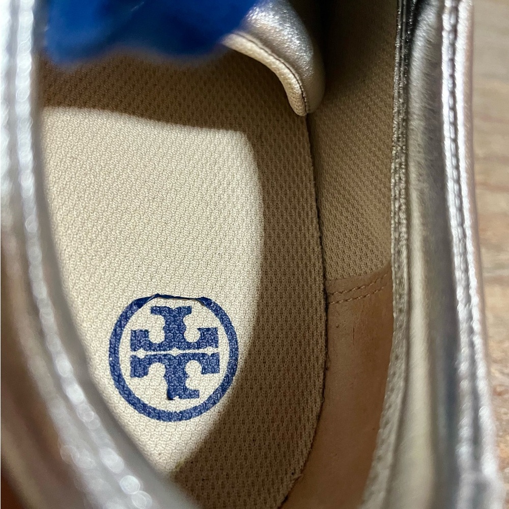 Tory Burch Silver/ Navy/ Sea Victorian Brielle Leather & Suede Sneakers - Picture 12 of 15